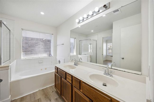4615 Pleasant Trl, House other with 3 bedrooms, 2 bathrooms and 2 parking in Fresno TX | Image 11