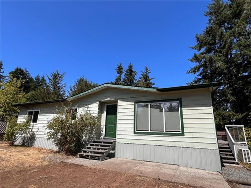 7056 Aulds Rd, Lantzville, BC, V0R2H0 | Card Image