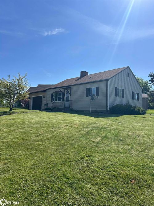 1516 Kalsem Blvd, Marshalltown, IA, 50158-5446 | Card Image