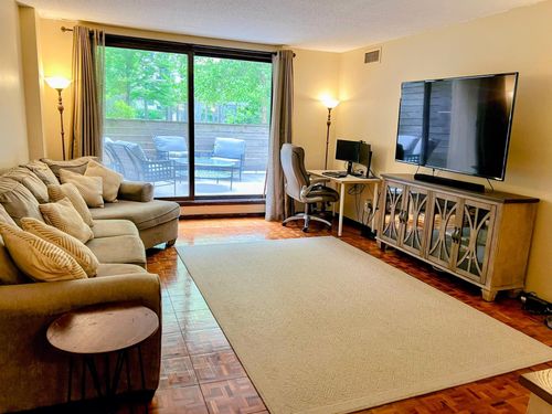 apt-205-1200 Nicollet Mall, Minneapolis, MN, 55403-2410 | Card Image