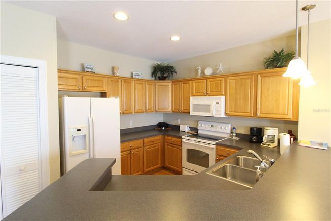 F-102 - 221 Sw 3 Rd Ave E, Condo with 1 bedrooms, 1 bathrooms and null parking in Horseshoe Beach FL | Image 12