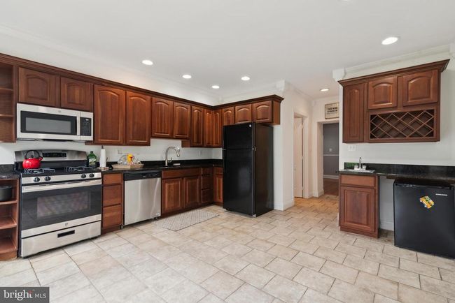 116 Dawson St, Townhouse with 4 bedrooms, 3 bathrooms and null parking in PHILADELPHIA PA | Image 4
