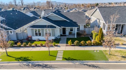 1130 Stanford Ave, Medford, OR, 97504-8924 | Card Image