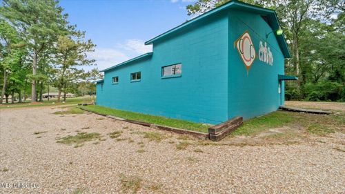 1404 S Fir Ave, Collins, MS, 39428-3812 | Card Image