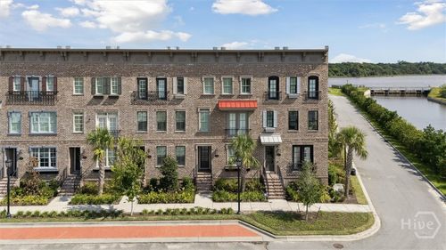 512 Altamaha St, Savannah, GA, 31401-3151 | Card Image