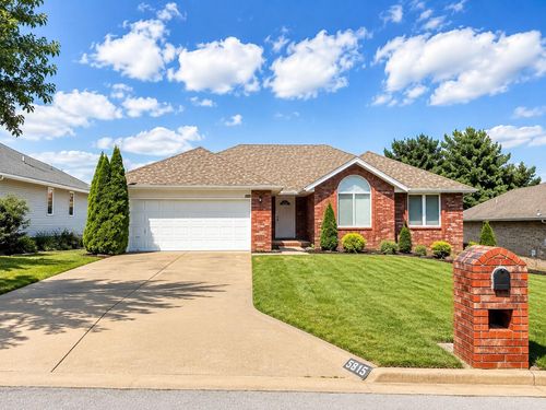 3945 W Cardinal St, Springfield, MO, 65810-4702 | Card Image
