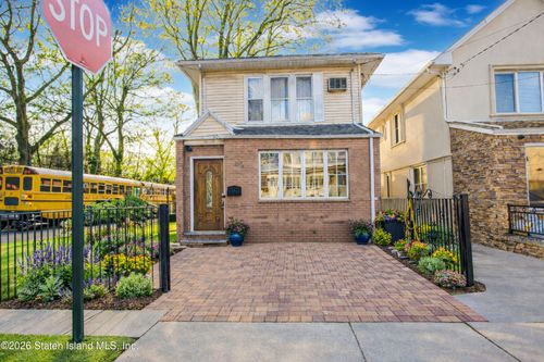 2758 E 26th St, Brooklyn, NY, 11235-2406 | Card Image