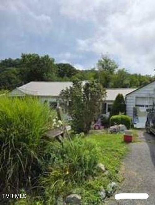 194 Lick Skillet Rd, Saltville, VA, 24370-3673 | Card Image