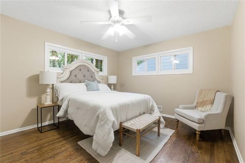 10803 Blue Ridge Blvd, Kansas City, MO, 64134-2742 | Card Image