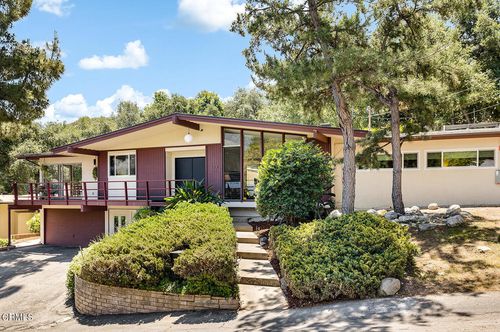 304 Mesa Lila Rd, Glendale, CA, 91208-1037 | Card Image