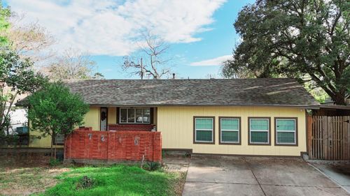 7210 Colton St, Houston, TX, 77016-3402 | Card Image
