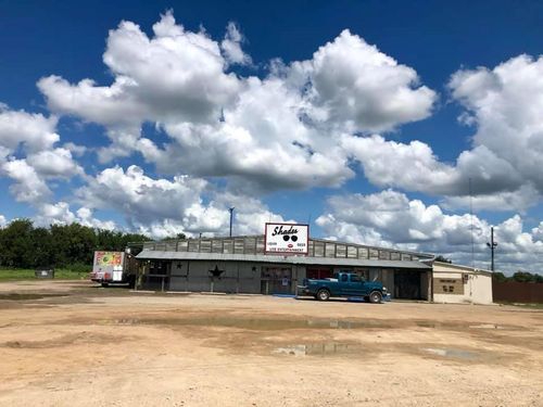 107 12th St, Bay City, TX, 77414-2816 | Card Image