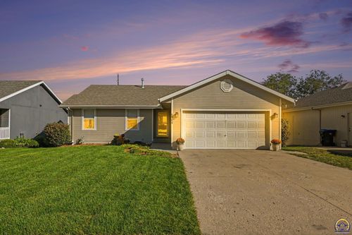 6904 Sw 17th St, Topeka, KS, 66615 | Card Image