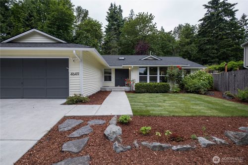4649 189th Pl Se, Issaquah, WA, 98027-9318 | Card Image