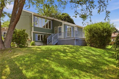 125 Colonial Avenue, Tiverton, RI, 02878 | Card Image