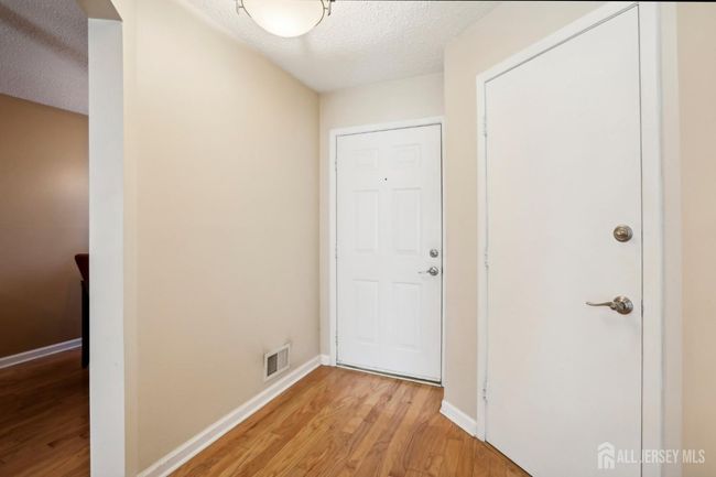 144 Nebula Rd, Townhouse with 2 bedrooms, 3 bathrooms and null parking in Piscataway NJ | Image 4