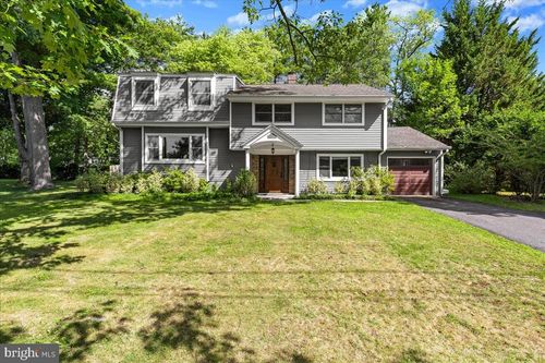 38 Robert Rd, Princeton, NJ, 08540-5333 | Card Image