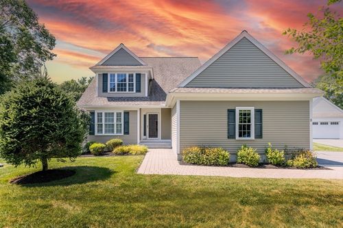 8-8 Patton Drive, Hamilton, MA, 01982 | Card Image