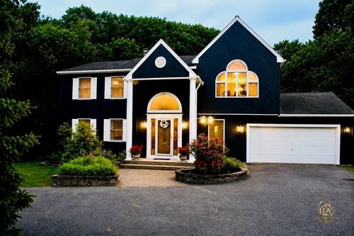 252 Elizabeth Dr, Ludlow, MA, 01056-3159 | Card Image