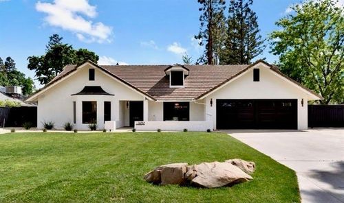 3737 W Minarets Ave, Fresno, CA, 93711-0634 | Card Image