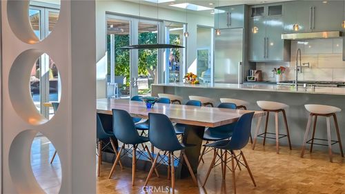 2244 N La Paz Dr, Claremont, CA, 91711-1737 | Card Image