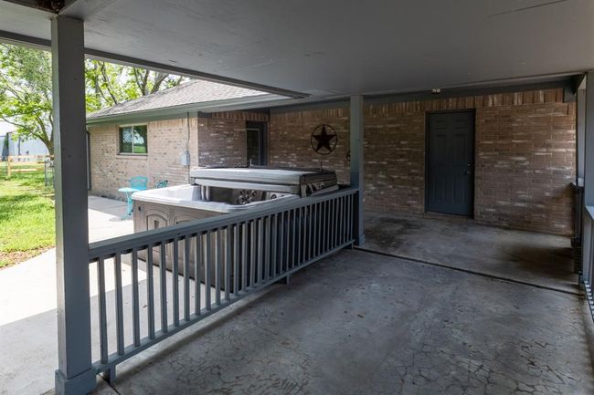 603 County Road 18, Home with 3 bedrooms, 2 bathrooms and 2 parking in Damon TX | Image 22
