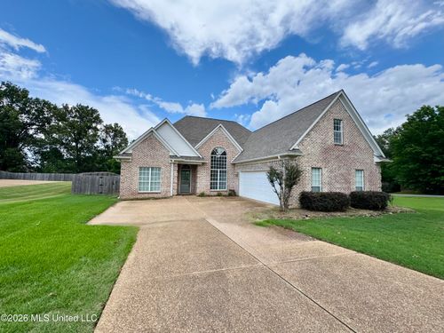 1868 Trapper Dr, Hernando, MS, 38632-7887 | Card Image
