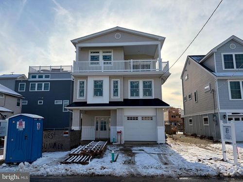 4 W Sumner Ave, LONG BEACH TOWNSHIP, NJ, 08008-3972 | Card Image