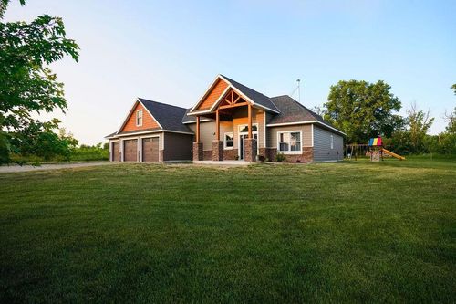 33361 Sandhill Cir, Albany, MN, 56307-9400 | Card Image