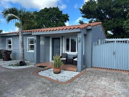 820 E 10th Avenue, Hialeah, FL, 33010 | Card Image