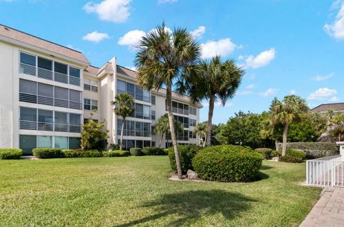 102-605 Sutton Pl, Longboat Key, FL, 34228-2312 | Card Image