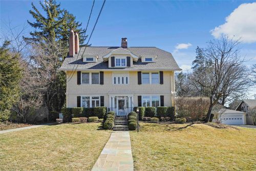 304 Loring Ave, Pelham, NY, 10803-2230 | Card Image