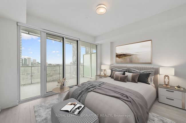 3305 - 15 Queens Quay E, Condo with 3 bedrooms, 2 bathrooms and 1 parking in Toronto ON | Image 39
