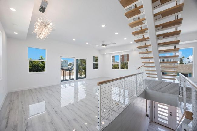 Second Level Living Space | Image 10