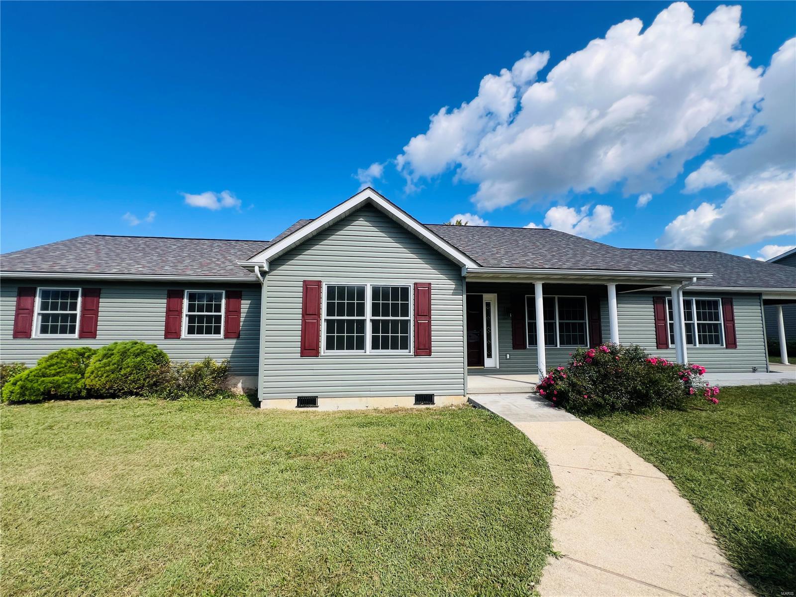 191 Pine Ridge Drive, For Sale in Sullivan Zoocasa