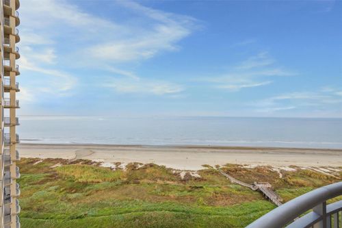 tw1600-801 E Beach Dr, Galveston, TX, 77550-3364 | Card Image