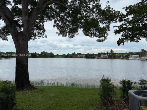 2856 Cambridge Ln, Hollywood, FL, 33026-3742 | Card Image