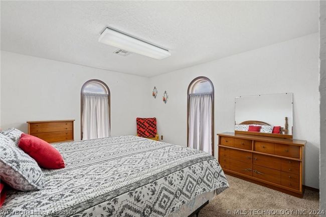 40079 E County Road 1315, House other with 3 bedrooms, 4 bathrooms and null parking in McCurtain OK | Image 22