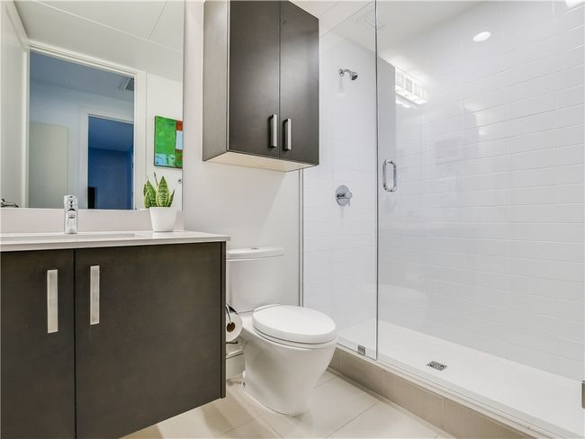 Secondary Bathroom. | Image 19
