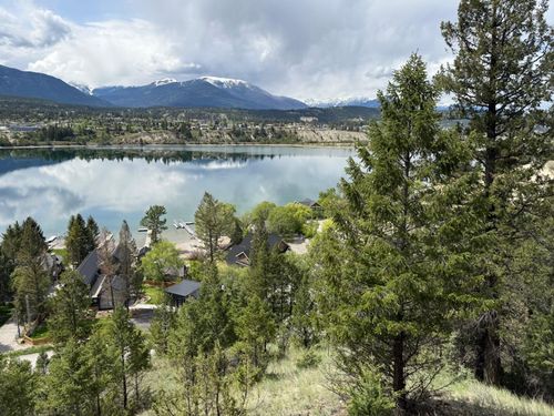 633 Upper Lakeview Road, Out of Province_Alberta, BC, V0B2L1 | Card Image