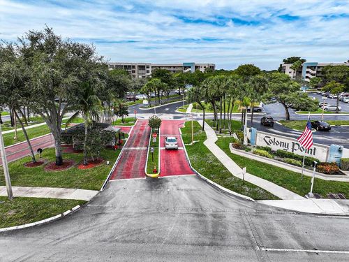 415-1100 Colony Point Circle Circle, Pembroke Pines, FL, 33026 | Card Image