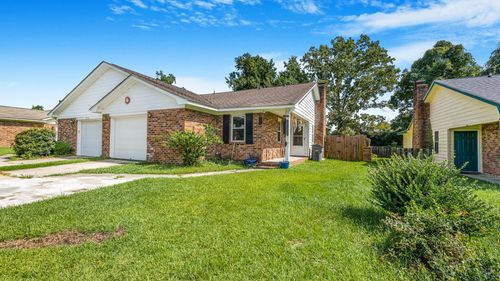 7632 Valleyview Cir, North Charleston, SC, 29418-3177 | Card Image