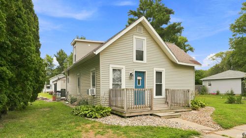 201 E Church St, Pierceton, IN, 46562-9378 | Card Image