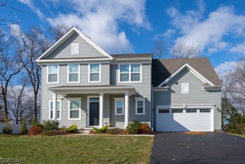 16 Esposito Ln, Landing, NJ, 07850-1849 | Card Image