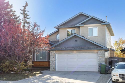 104 Meadowbrook Bay Se, Airdrie, AB, T4A2B3 | Card Image