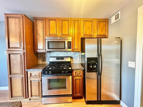 apt-a2-575 Greystone Ln, Wheeling, IL, 60090-2338 | Card Image