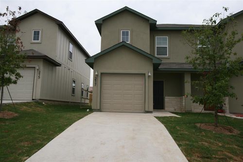 217 Peruna Dr, Marble Falls, TX, 78654-2147 | Card Image