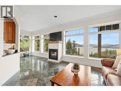 3676 Mcbride Rd, Blind Bay, BC, V0E1H1 | Card Image