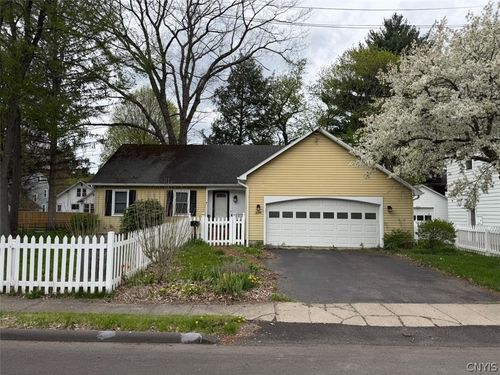 20 Bellrose Ave, Cortland, NY, 13045-1806 | Card Image