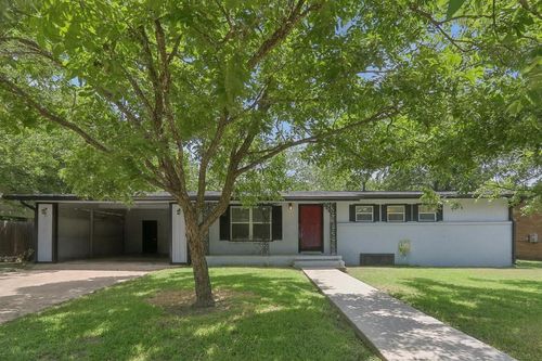 1202 Debus Dr, Taylor, TX, 76574-2119 | Card Image